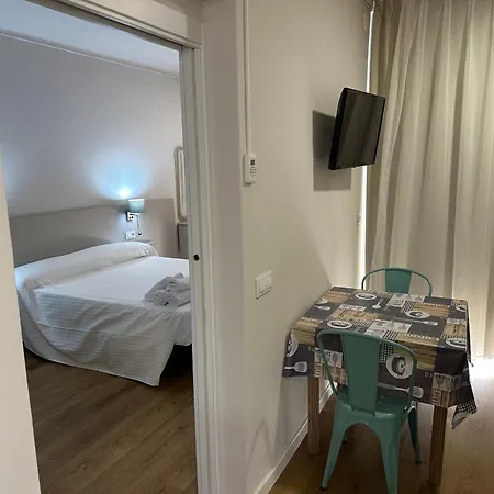 Aparthotel Els Molins-3